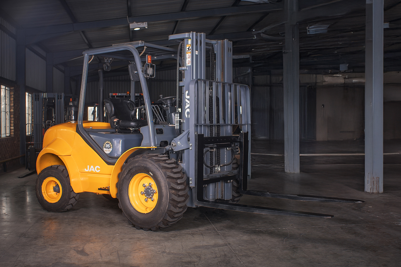 CPCD35R Rough Terrain 3.5-Ton 4.5m